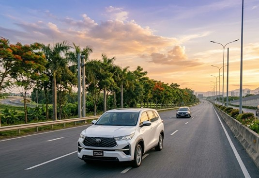 thuê xe 7 chỗ đi Tây Ninh